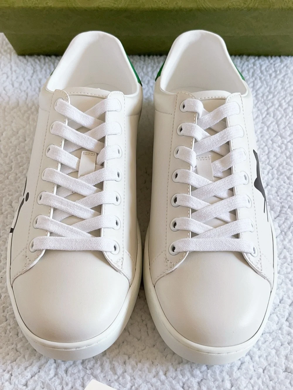 GUCCI Women’s Ace Cat Print Low Top Sneakers Low Top Sneakers